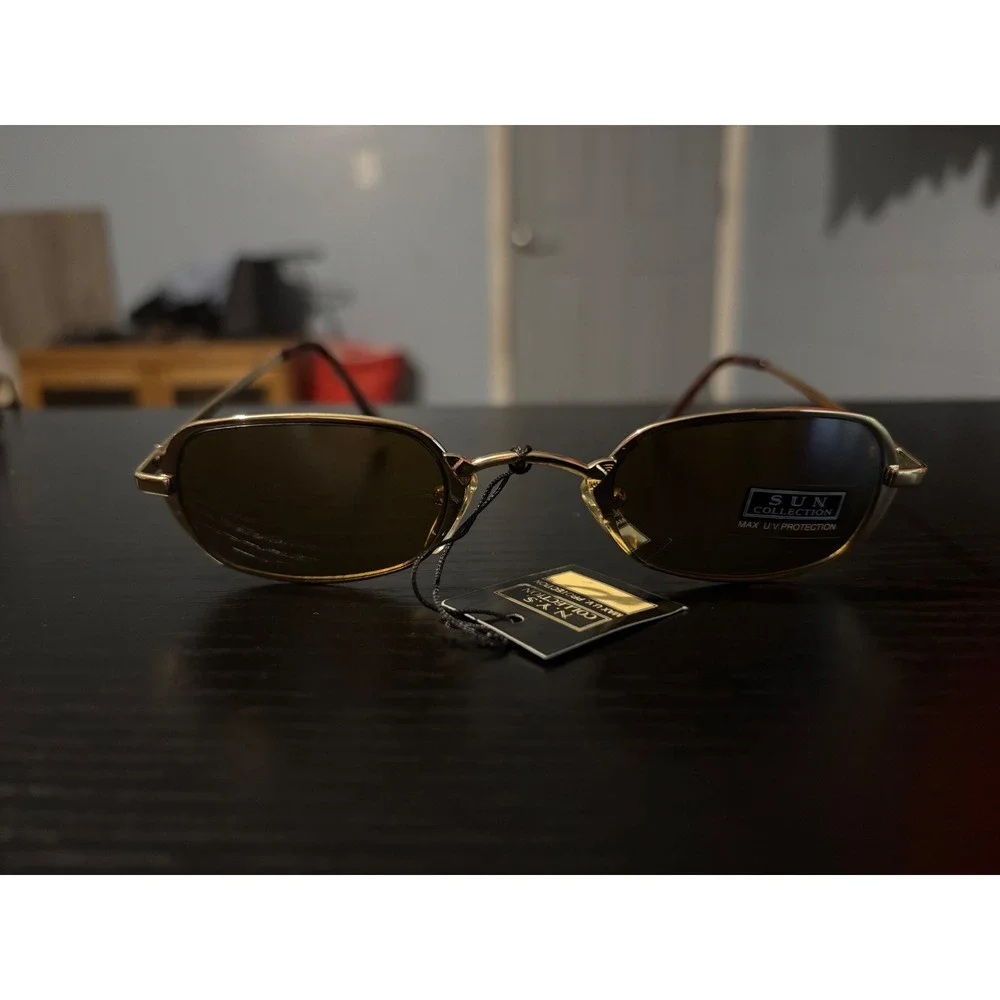 NYS Sun Collection Gold Oval Sunglasses Max UV Protection Vintage Style NEW